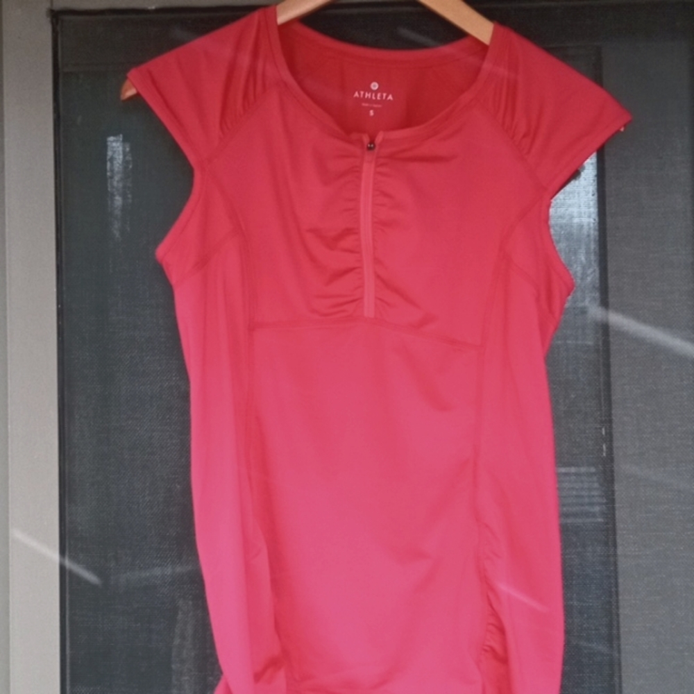 Athleta Intrepid UPF 50+ top in red Sm - Picture 3 of 11